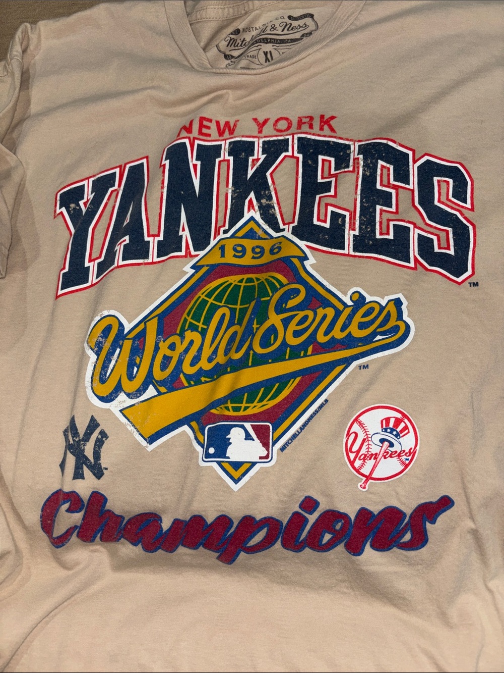 Mitchell & Ness Beige New York Yankees World Series Champions Tee